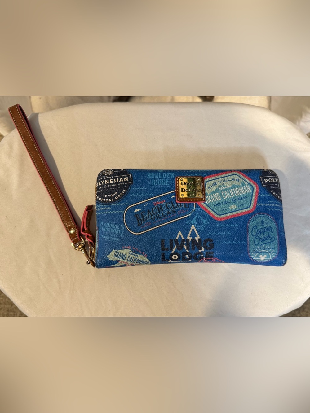 Dooney & Bourke Blue Disney Vacation Club Wristlet with Gold Plaque - Picture 3 of 11